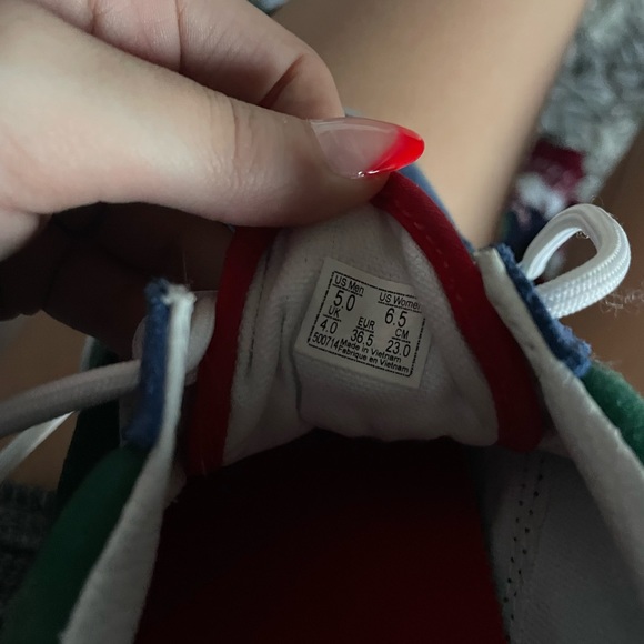 multi colored vans - Picture 3 of 3